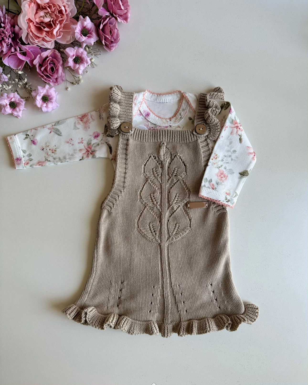 Vestido Premium  Hojas Caladas Beige
